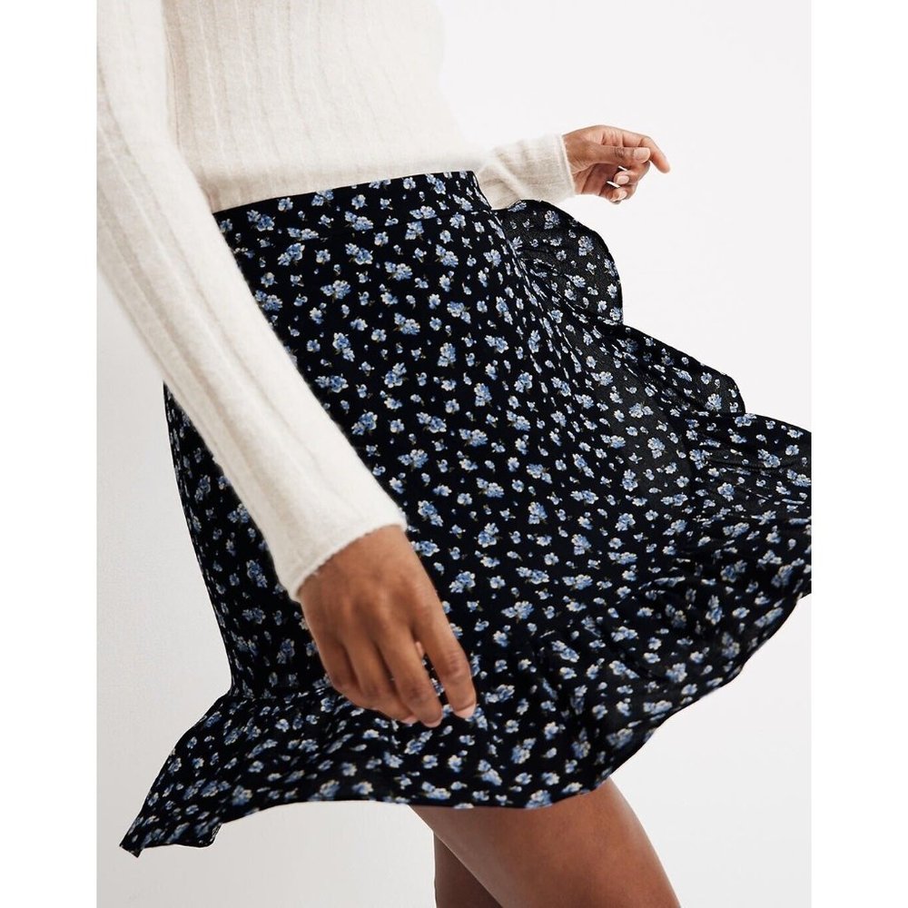 Madewell Ruffle-Wrap Mini Skirt in Baby's Breath Size 4